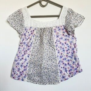 Rewind Lace Detail Floral Short Sleeved Top